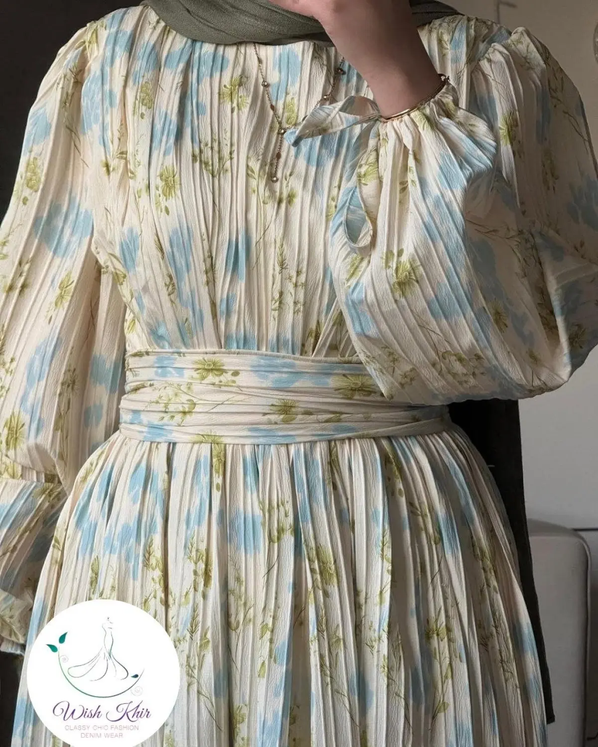 Dress Clouch